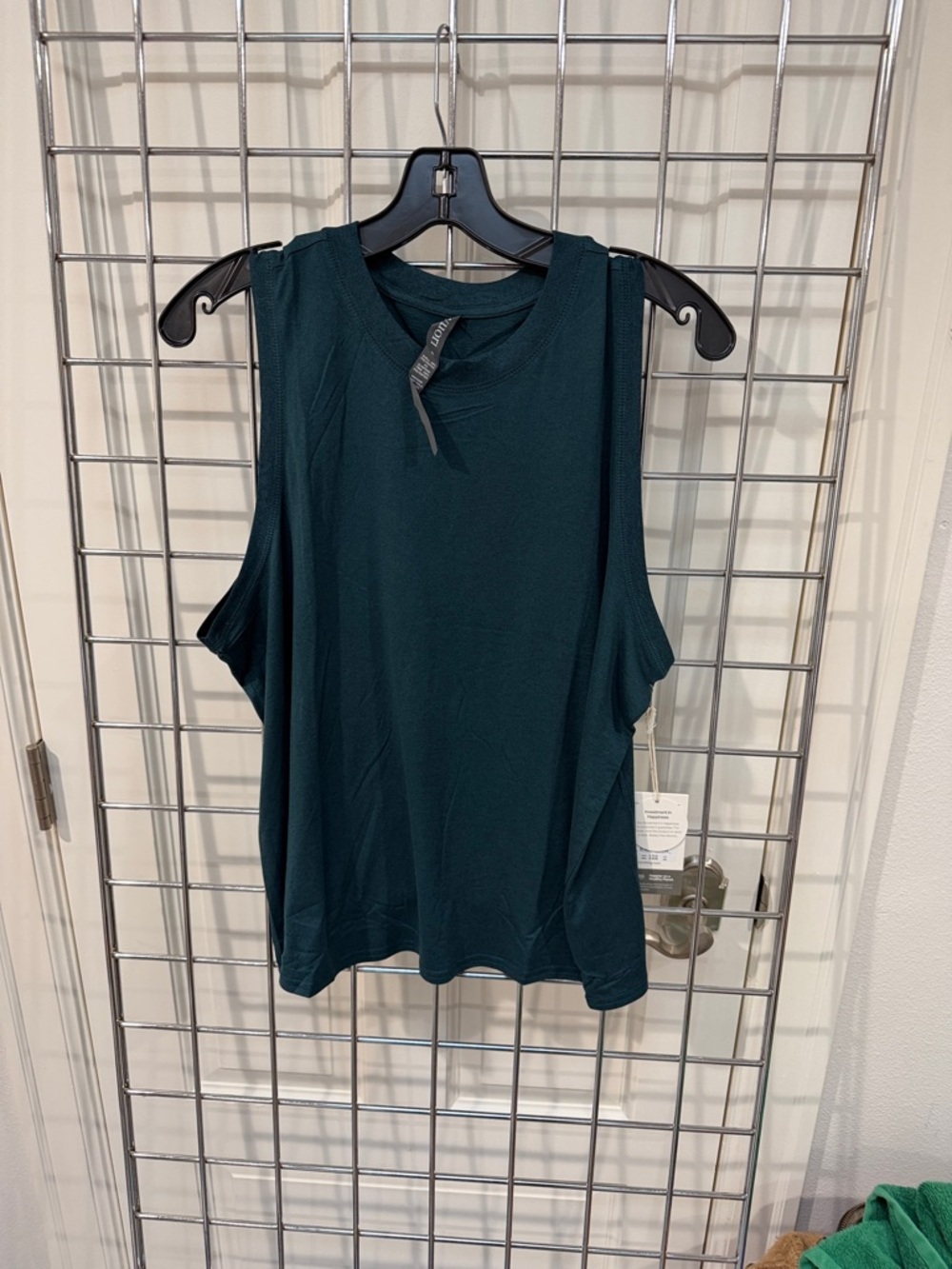 Vuori Women's Tank Top in Deep Teal